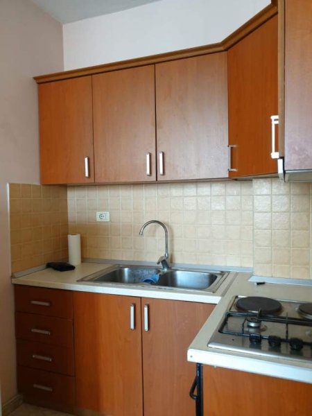 Tirane, shitet apartament 1+1+BLK Kati 7, 63 m² 75.000 Euro (Ferit Xhajko)