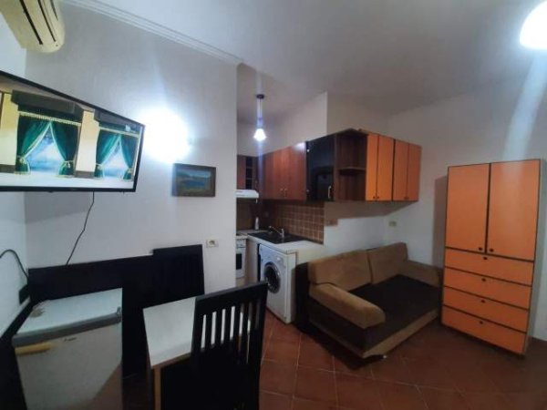 Tirane, jepet me qera apartament 1+1 Kati 1, 41 m² 340 Euro (gjon mili)