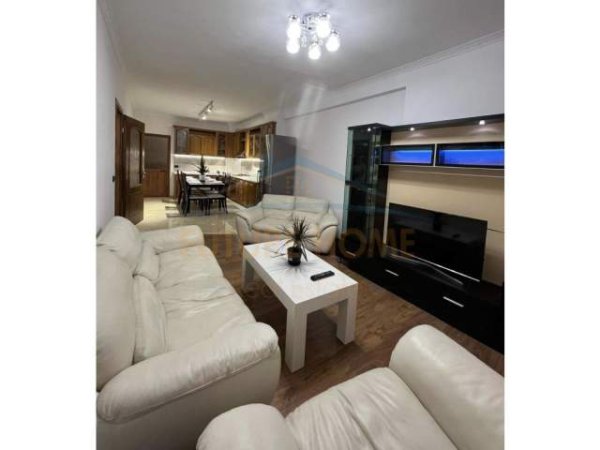 Tirane, shitet apartament 2+1 Kati 2, 116 m² 139.200 Euro (Unaza e Re)