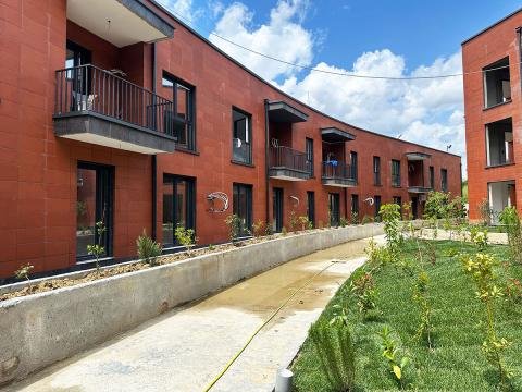 Tirane, shitet apartament 2+1 Kati 2, 103 m² 172.000 Euro (Rose Garden Residence)