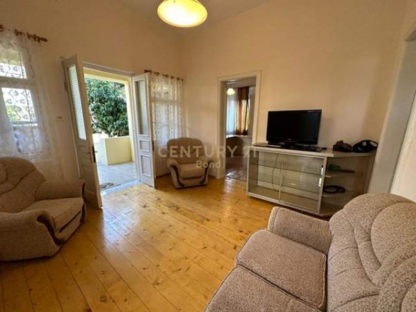 Tirane, jepet me qera shtepi 1 Katshe Kati 1, 180 m² 650 Euro (Tirana, Albania)