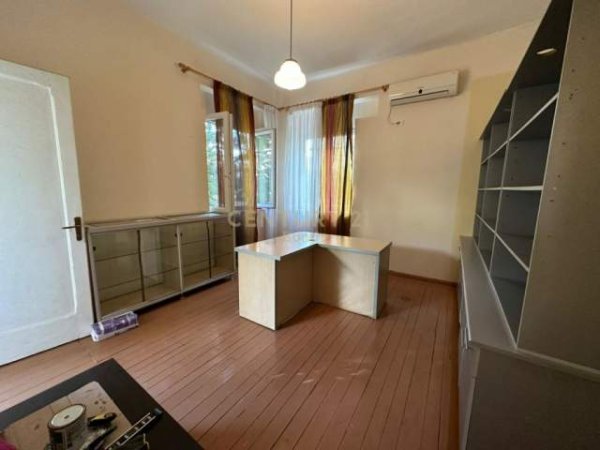 Tirane, jepet me qera shtepi 1 Katshe Kati 1, 180 m² 650 Euro (Tirana, Albania)