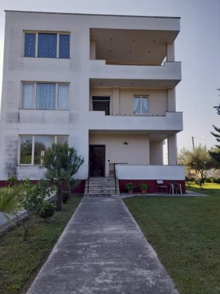 Tirane, jepet me qera shtepi 3 Katshe Kati 3, 1.000 m² Berxulle