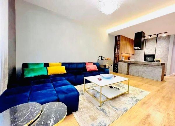 Tirane, shes apartament 2+1 168 m² 249.000 Euro (Liqeni i Thate, Hotel Radisoni)