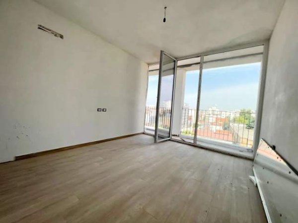 Tirane, shes apartament 2+1 130 m² 190.000 Euro (Gjimnazi Partizani ,rruga Riza Cerova)