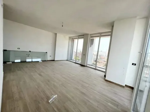 Tirane, shes apartament 2+1 130 m² 190.000 Euro (Gjimnazi Partizani ,rruga Riza Cerova)