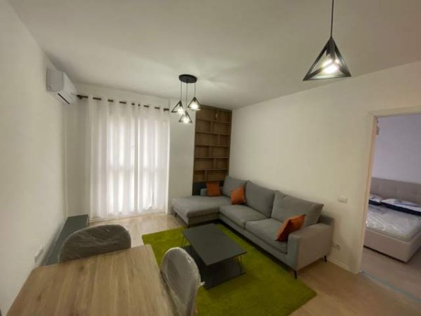 Tirane, jepet me qera apartament 1+1 Kati 6, 58 m² 350 Euro (Univers City)