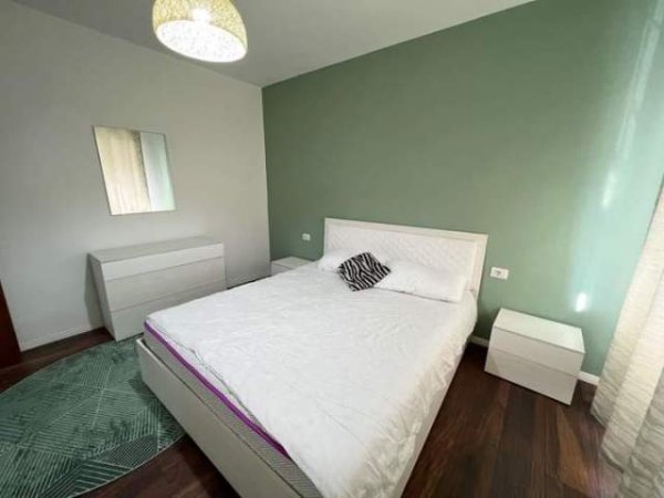 Tirane, jepet me qera apartament 2+1+BLK Kati 2, 72 m² 550 Euro (GJIMNAZI PARTIZANI)