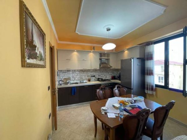 Tirane, shitet shtepi 2+1+BLK Kati 4, 343 m² 650.000 Euro (Irfan Tershana)