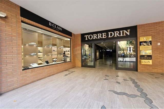 Tirane, shitet dyqan Kati 0, 40 m² 195.000 Euro (Abdi Toptani)