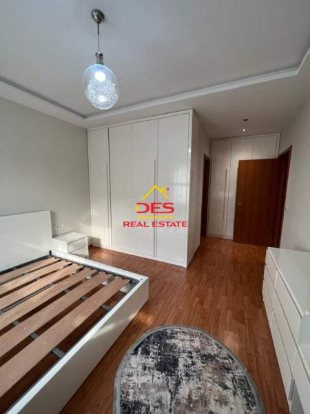 Tirane, jepet me qera apartament 3+1+BLK Kati 4, 120 m² 600 Euro (Frang Bardhi)