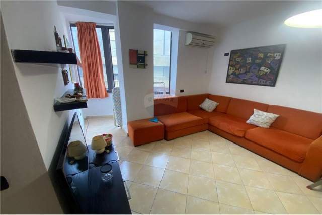 Tirane, jepet me qera Kati 2, 104 m² 430 Euro (Ali Demi)