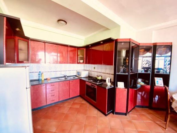 Durres, shitet apartament Kati 9, 100 m² 80.000 Euro (QENDER DURRES)