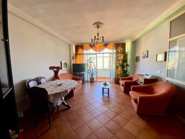 Durres, shitet apartament Kati 9, 100 m² 80.000 Euro (QENDER DURRES)
