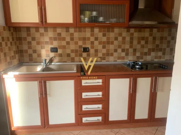 Shqiperi, shitet apartament 3+1+Ballkon Kati 6, 93 m² 193.000 € (PAZARI I RI)