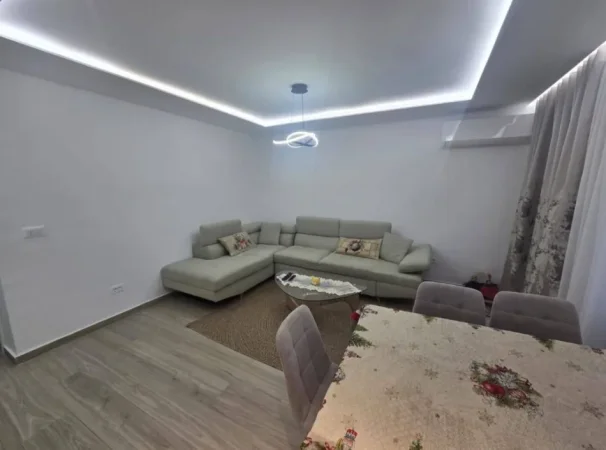 Tirane, shitet 2+1 Kati 2, 78 m² 200.000 € 