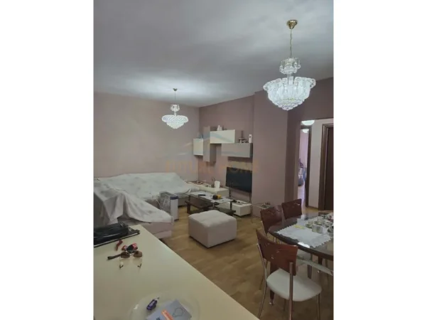 Tirane, shitet apartament 2+1 Kati 5, 104 m² (Unaza e re)