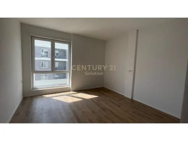 Tirane, jepet me qera apartament 2+1 Kati 7, 102 m² 380 € 