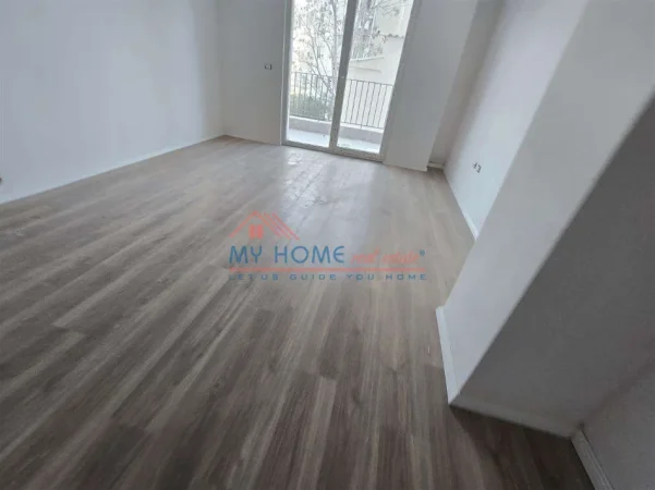 Tirane, shitet apartament 1+1+Ballkon Kati 1, 72 m² 130.000 € (Rruga Dritan Hoxha, Kompleksi Aura)