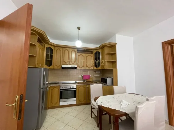 jepet me qera apartament 3+1+Aneks+Ballkon Kati 5, 120 m² 700 € (don bosko)