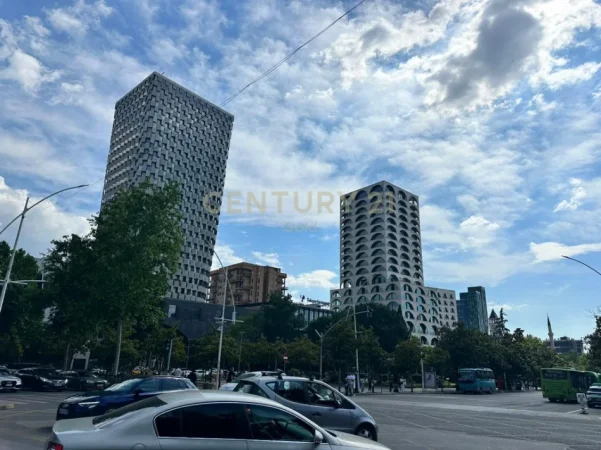 Tirane, jepet me qera apartament 1+1 Kati 4, 65 m² 550 € 