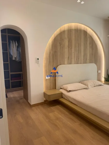 SHITET VILE 1 KATËSHE ME PISHINË 410M2 "UNAZA E PASKUQANIT, PASKUQAN" 480.000 EURO