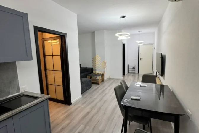 Tirane, jepet me qera apartament 1+1+Ballkon Kati 2, 65 m² 650 € (Zogu i Zi)