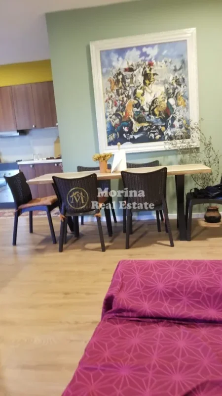 Tirane, jepet me qera tokë Kati 1, 120 m² 500 € (Picallë)