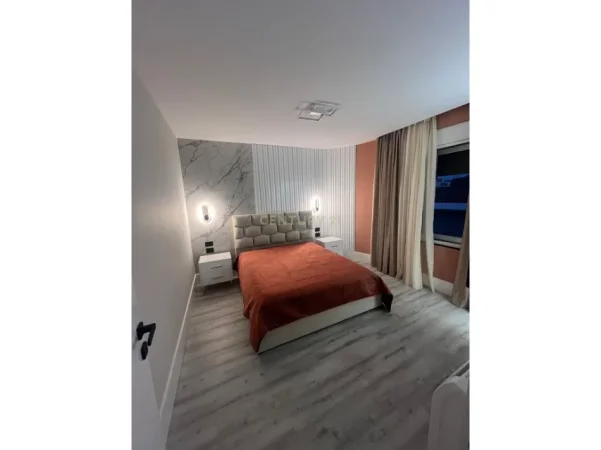 Tirane, jepet me qera apartament 2+1 Kati 7, 2.300 € (bllok)