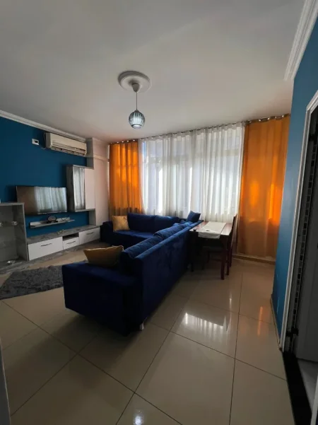 Tirane, jepet me qera apartament 1+1 Kati 3, 60 m² 350 € (Bulevardi Migjeni.)
