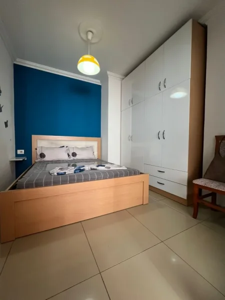 Tirane, jepet me qera apartament 1+1 Kati 3, 60 m² 350 € (Bulevardi Migjeni.)