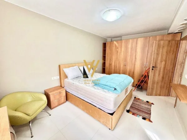 Tirane, jepet me qera apartament 2+1+Ballkon Kati 2, 72 m² 800 € (SHESHI WILLSON)