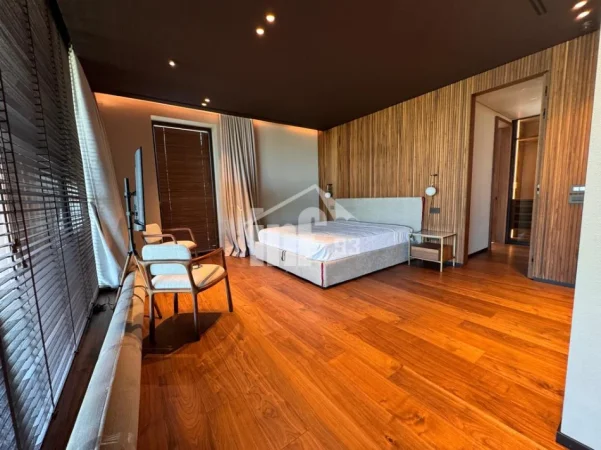 Tirane, jepet me qera Vile 3 Katshe , 18.000 € (VILË, VETEM 500 M NGA TEG)