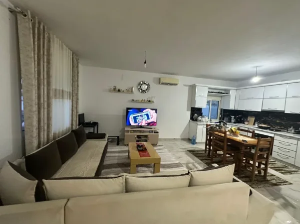 Durres, shitet shtepi 2+1 Kati 1, 288 m² 105.000 € (Shijak, Durres)