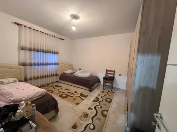 Durres, shitet shtepi 2+1 Kati 1, 288 m² 105.000 € (Shijak, Durres)