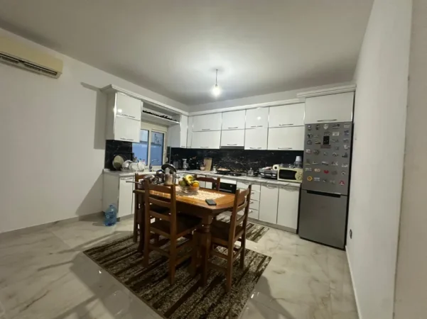Durres, shitet shtepi 2+1 Kati 1, 288 m² 105.000 € (Shijak, Durres)
