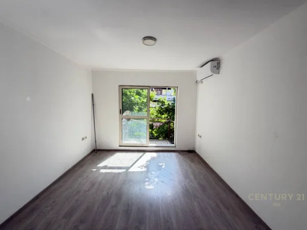 Tirane, jepet me qera apartament 1+1 Kati 2, 53 m² 500 € (Rruga bardhyl)