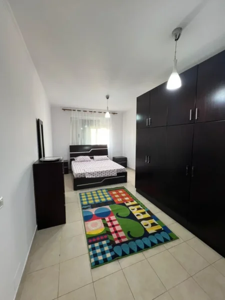 Tirane, jepet me qera apartament 2+1 Kati 3, 90 m² 450 € (Astir)