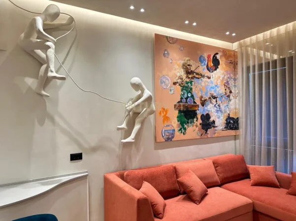 Tirane, jepet me qera apartament 1+1 Kati 5, 70 m² 1.000 € (Square 21)