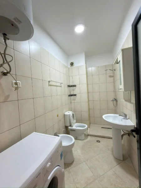 Tirane, shitet 2+1 Kati 7, 79 m² 130.000 € (Astir)