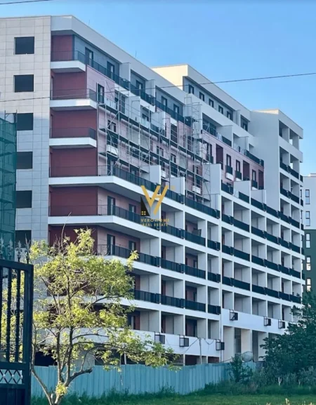 Tirane, shitet apartament 2+1+Ballkon Kati 4, 103 m² 125.000 € (PASKUQAN)