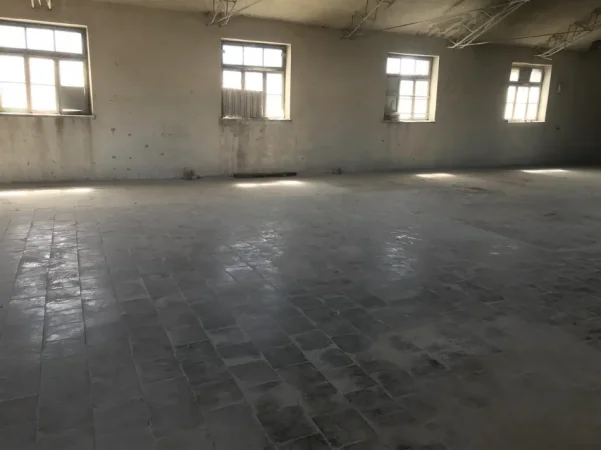 Korce, shes magazine Kati 0, 963 m² 295 lek