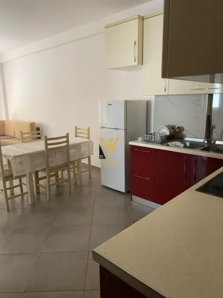 Tirane, jepet me qera apartament 2+1+Ballkon Kati 4, 85 m² 570 € (KODRA E DIELLIT)