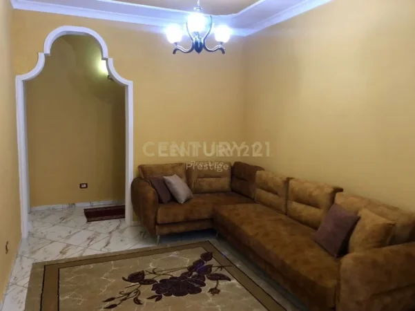 Tirane, jepet me qera apartament 2+1 Kati 11, 115 m² 500 € (Kompleksi Malajzian)