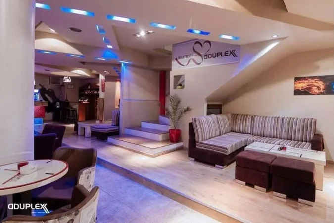 Korce, jepet me qera ambjent biznesi Kati 0, 370 m² 1.500 € (Bulevardi Rilindasit ( tek parku Rinia) Korce)