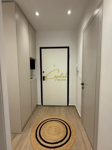 Tirane, jepet me qera apartament 1+1 Kati 3, 75 m² 720 € (ZOGU I ZI)