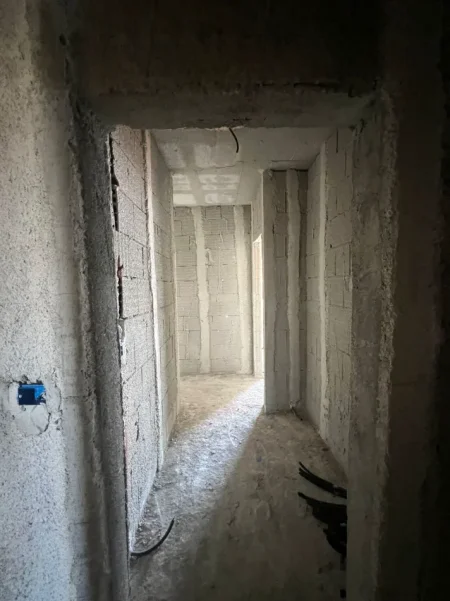 Tirane, shitet apartament 2+1 Kati 5, 94 m² 135.000 € (KOMPLEKSI TIRANA ENTRY 2 , TEK ISH DOGANA)