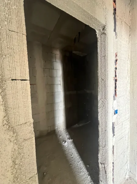 Tirane, shitet apartament 2+1 Kati 5, 94 m² 135.000 € (KOMPLEKSI TIRANA ENTRY 2 , TEK ISH DOGANA)