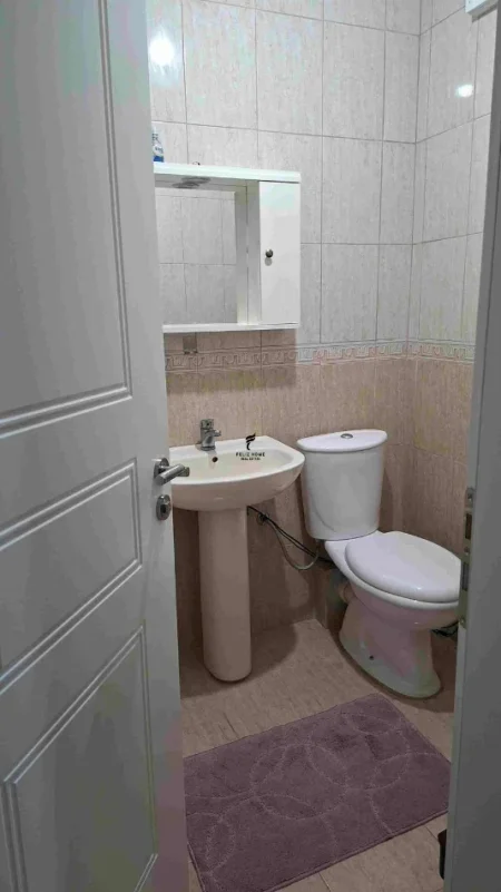 Tirane, jepet me qera apartament 2+1 Kati 3, 120 m² 700 € (DON BOSKO)