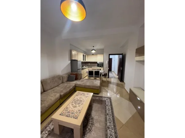Tirane, jepet me qera apartament 1+1 Kati 6, 70 m² 450 € (Astir)
